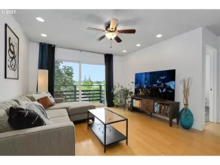 Photo #6: 21279322 Listing