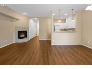 Photo #3: 21279469 Listing