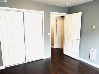 Photo #3: 21280497 Listing