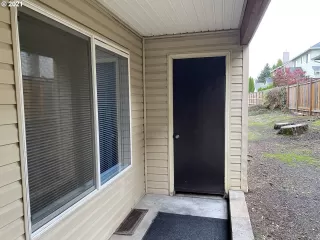 Photo #6: 21280497 Listing