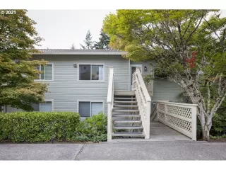 Photo #2: 21281176 Listing 