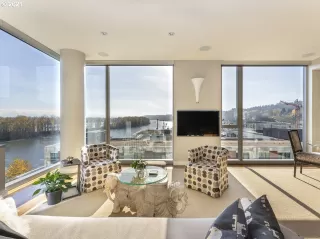 Photo #3: 21281501 Listing 