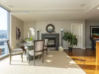 Photo #6: 21281501 Listing 