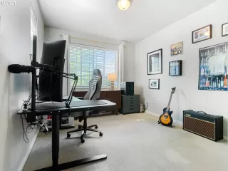 Photo #4: 21281561 Listing