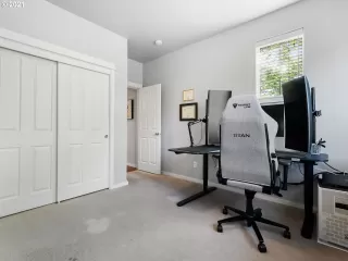 Photo #6: 21281561 Listing