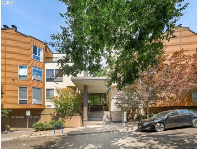 MLS: 21281932 Condo For Sale