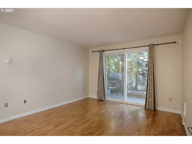 MLS: 21282191 Condo For Sale