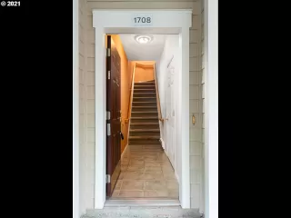 Photo #3: 21282897 Listing