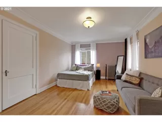 Photo #1: 21283175 Listing