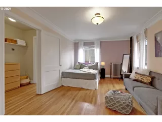 Photo #2: 21283175 Listing