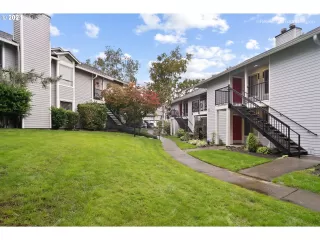 Photo #4: 21283892 Listing