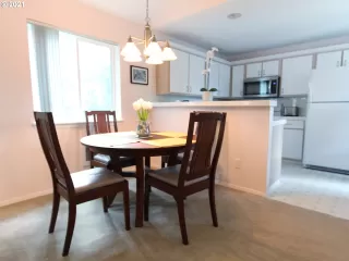 Photo #1: 21284244 Listing