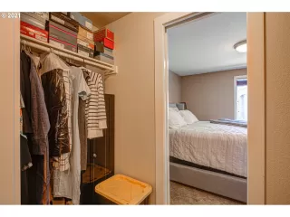 Photo #3: 21284920 Listing