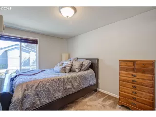 Photo #4: 21284920 Listing