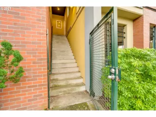 Photo #1: 21285067 Listing