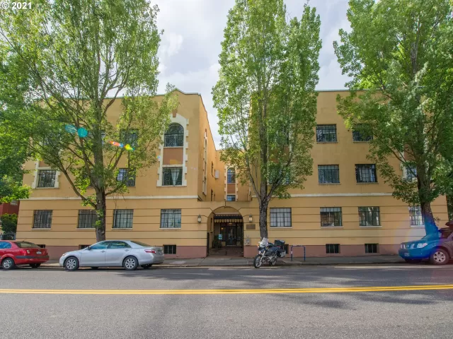 MLS: 21285581 Condo For Sale