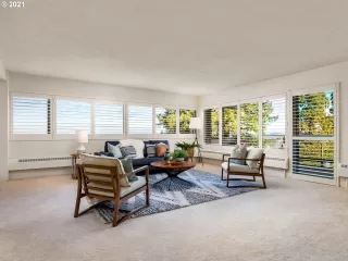 Photo #3: 21286609 Listing