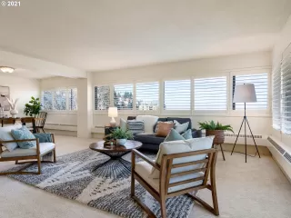 Photo #5: 21286609 Listing