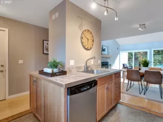 Photo #3: 21286734 Listing 