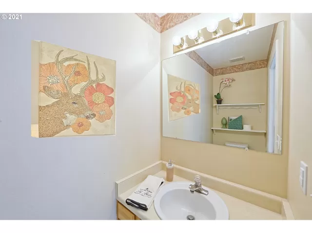 MLS: 21287144 Condo For Sale