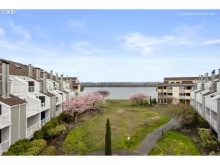 Photo #4: 21287206 Listing