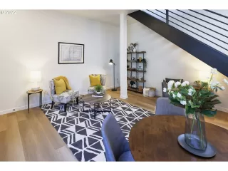 Photo #2: 21287285 Listing