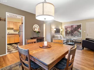 Photo #4: 21287355 Listing 