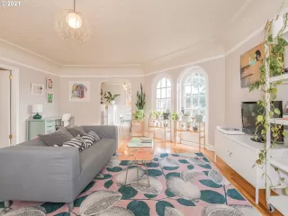 Photo #3: 21287452 Listing