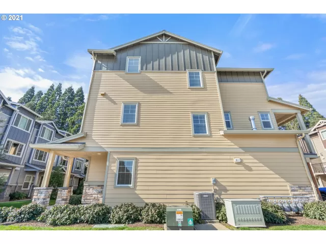 MLS: 21287621 Condo For Sale