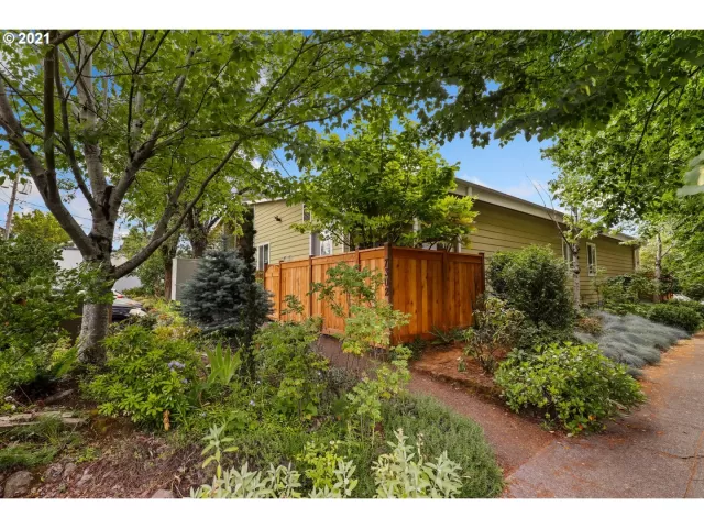 MLS: 21287912 Condo For Sale