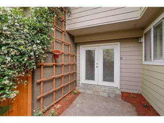 Photo #4: 21287912 Listing