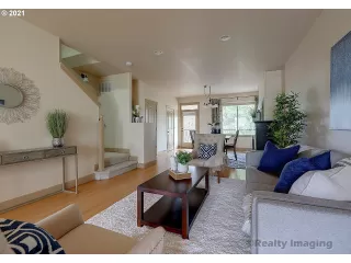 Photo #4: 21287976 Listing