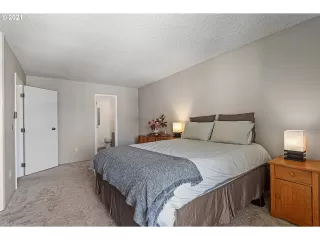 Photo #5: 21288266 Listing