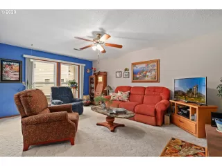 Photo #3: 21289012 Listing