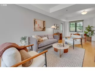 Photo #1: 212892387 Listing 