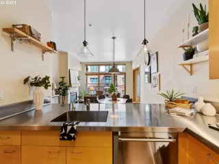 Photo #6: 21289286 Listing 