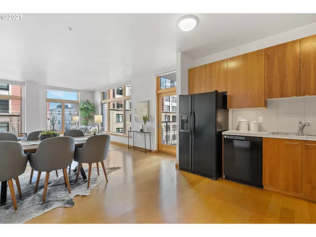 MLS: 21289602 Condo For Sale