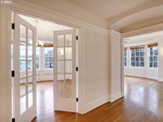 Photo #4: 21291067 Listing