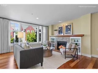 Photo #5: 21291766 Listing