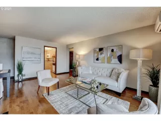 Photo #6: 21291827 Listing