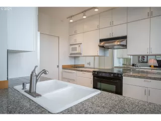 Photo #2: 21291866 Listing 