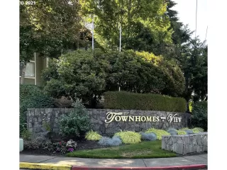 Photo #2: 21292255 Listing