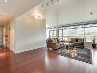 Photo #2: 21292602 Listing 