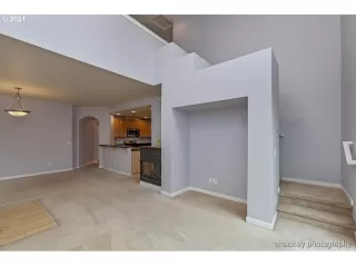 Photo #5: 21292993 Listing 