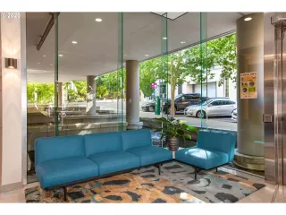 Photo #2: 21293245 Listing