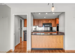 Photo #2: 21294426 Listing