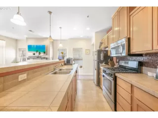 Photo #6: 21294471 Listing