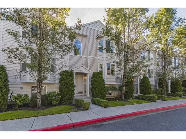 MLS: 21294706 Condo For Sale