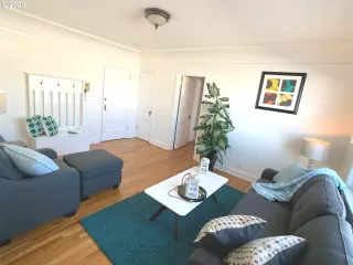 Photo #2: 21295267 Listing