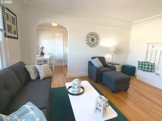 Photo #5: 21295267 Listing